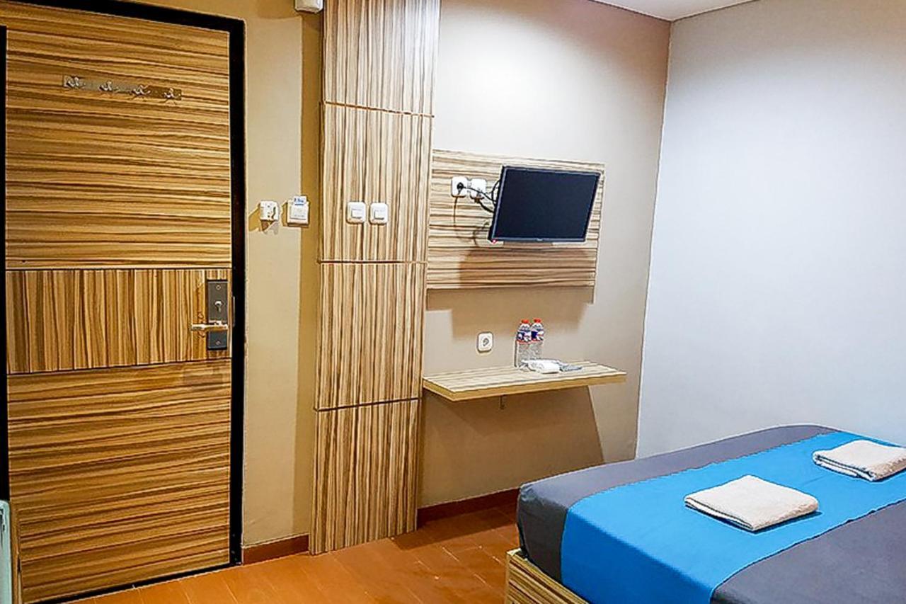 Jabusimo Syariah Redpartner Hotel Jakarta Luaran gambar