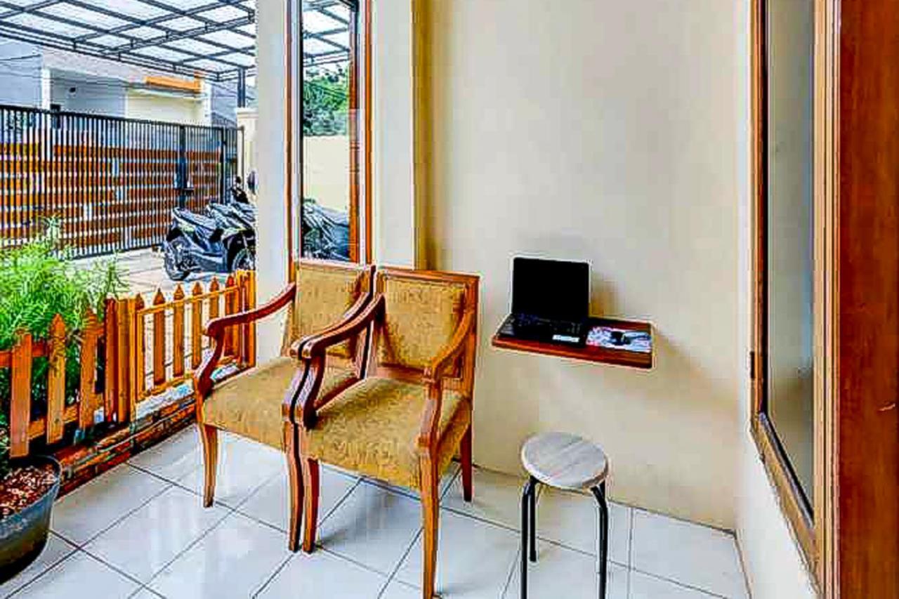 Jabusimo Syariah Redpartner Hotel Jakarta Luaran gambar